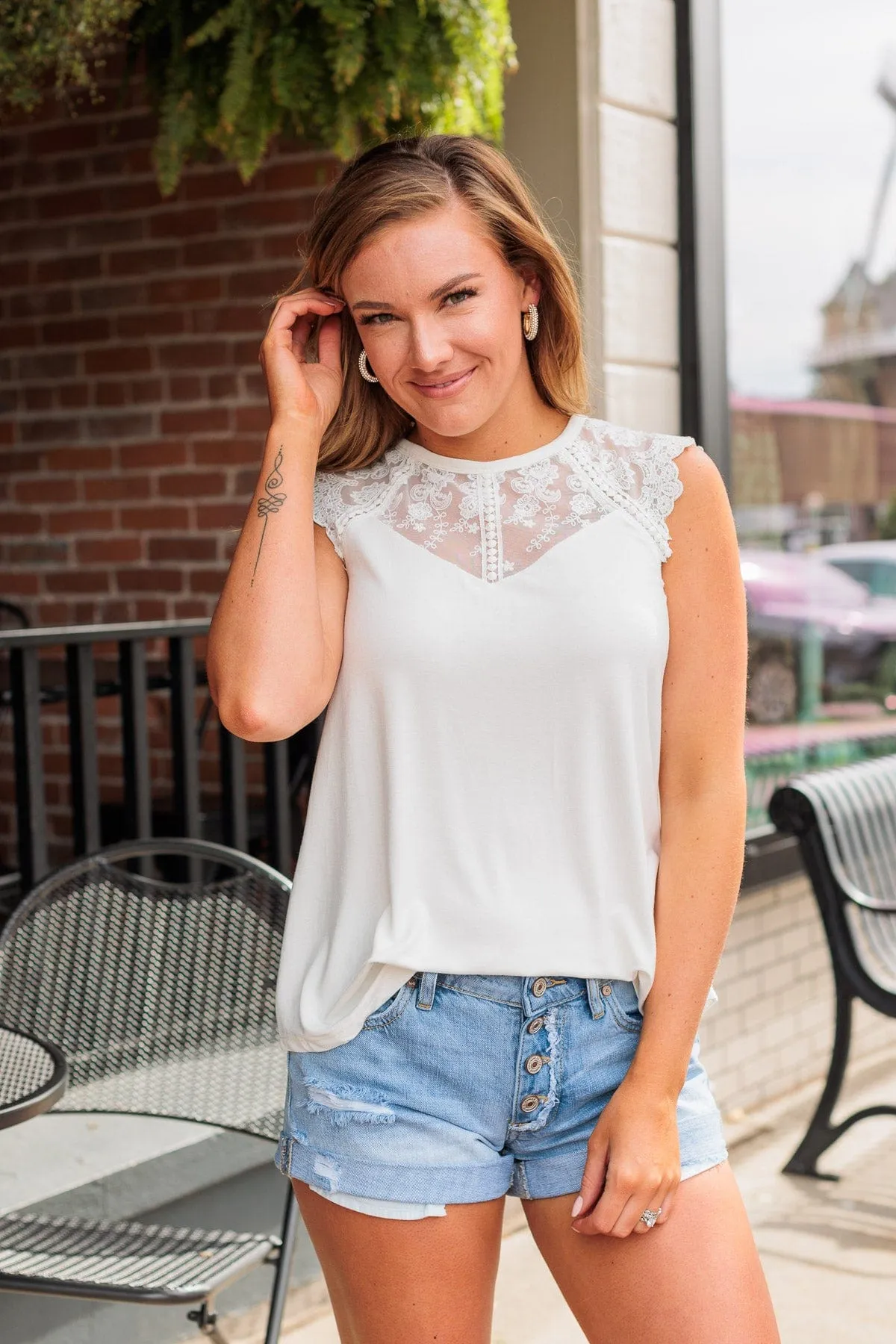 Can't Ignore You Lace Top- Ivory