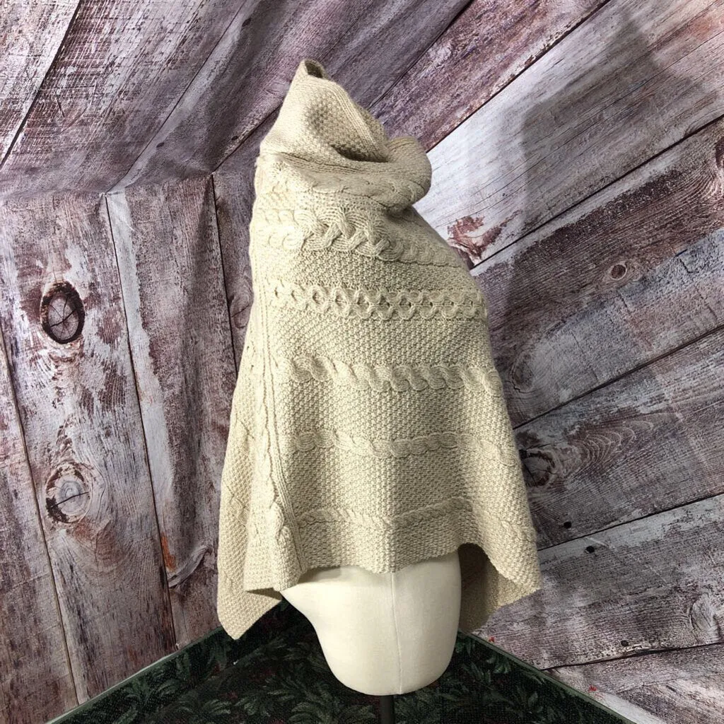 INIS CRAFTS BEIGE 100% MERINO WOOL BRAID KNIT PONCHO SZ S/M TCC