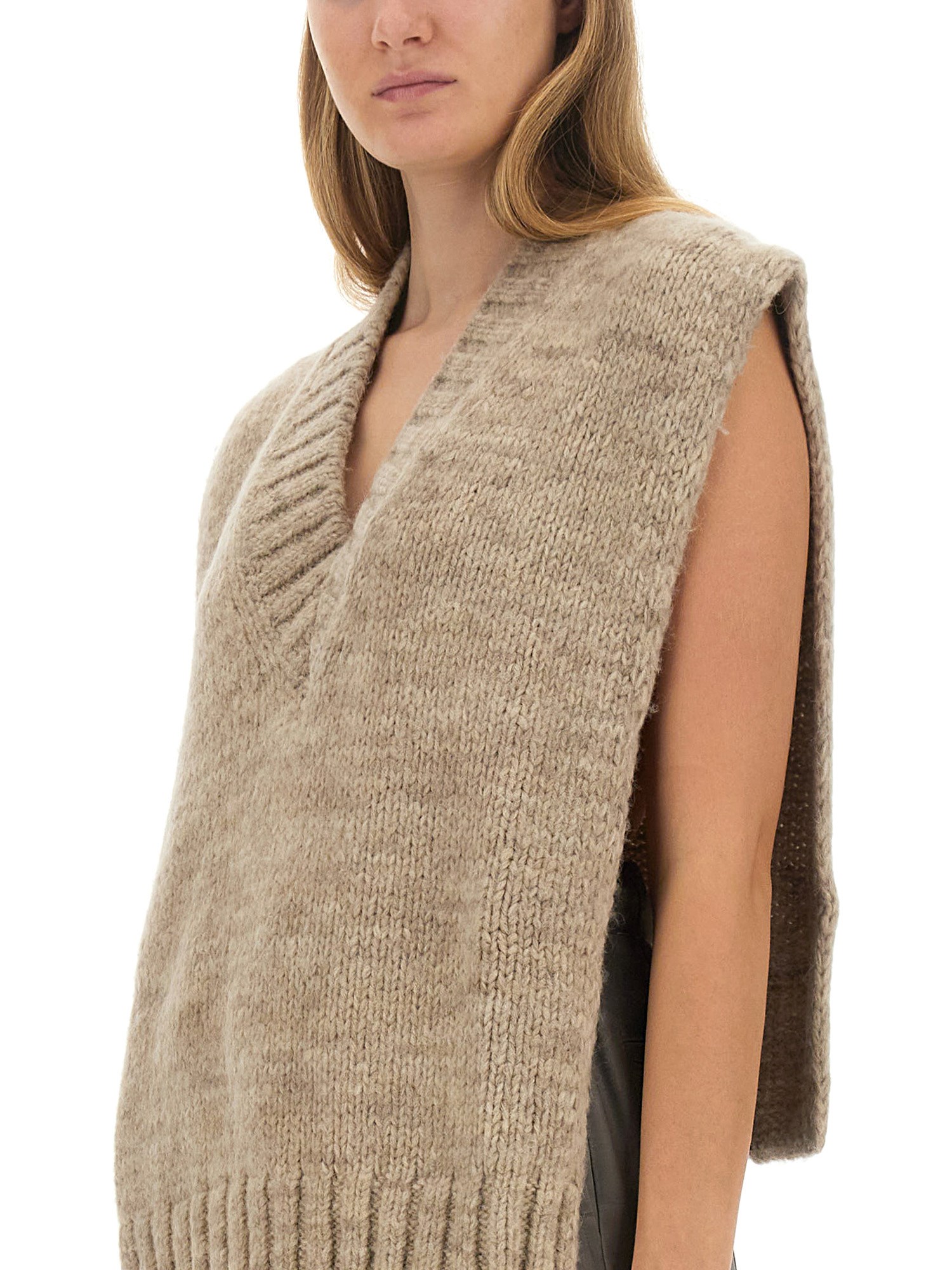 MAISON MARGIELA    VEGETABLE DYED KNIT VEST