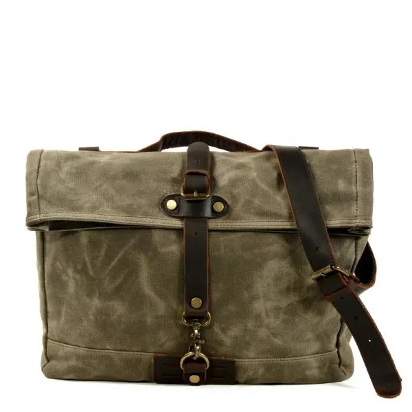 One-shoulder messenger bag in oiled canvas unisex