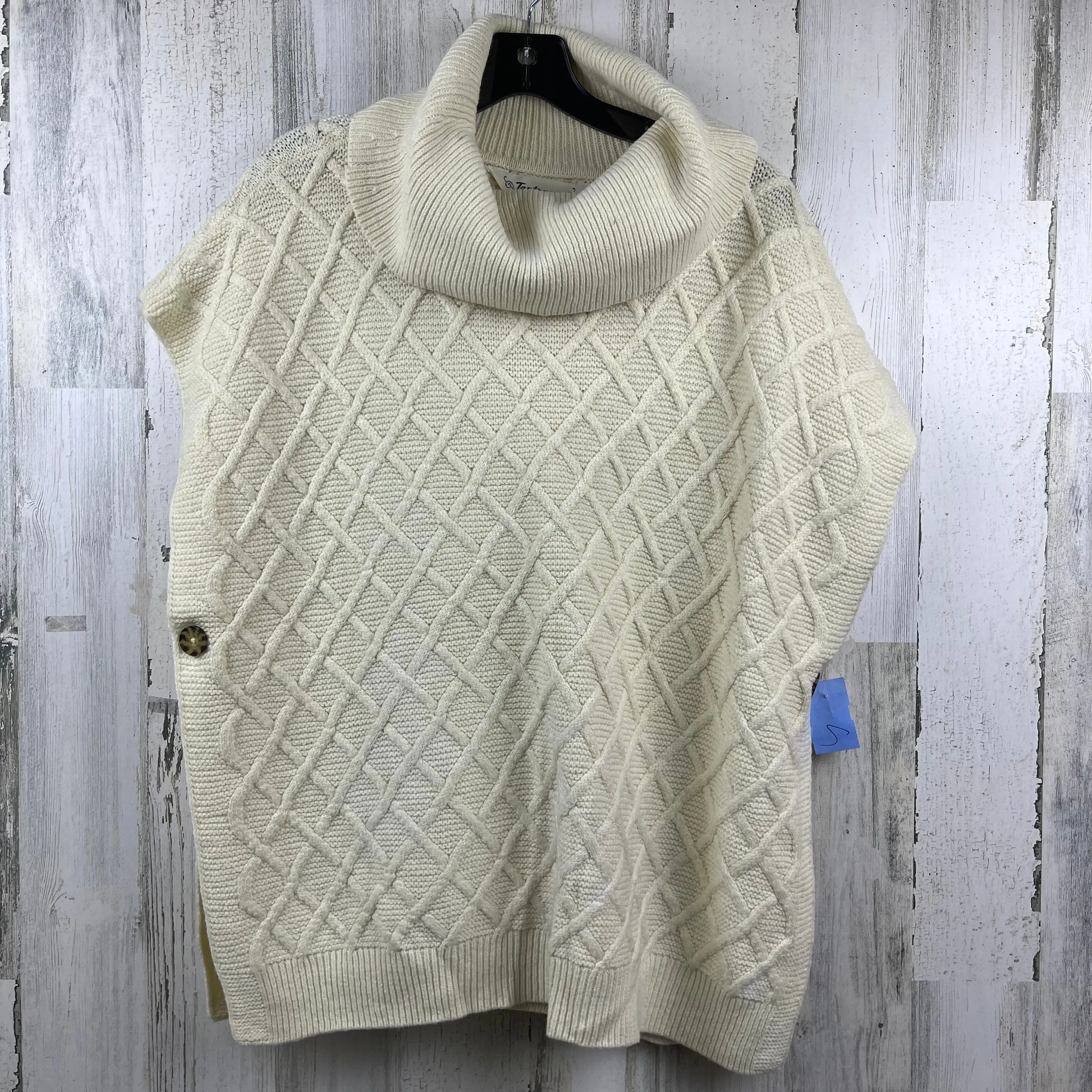 Poncho By Clothes Mentor  Size: Os