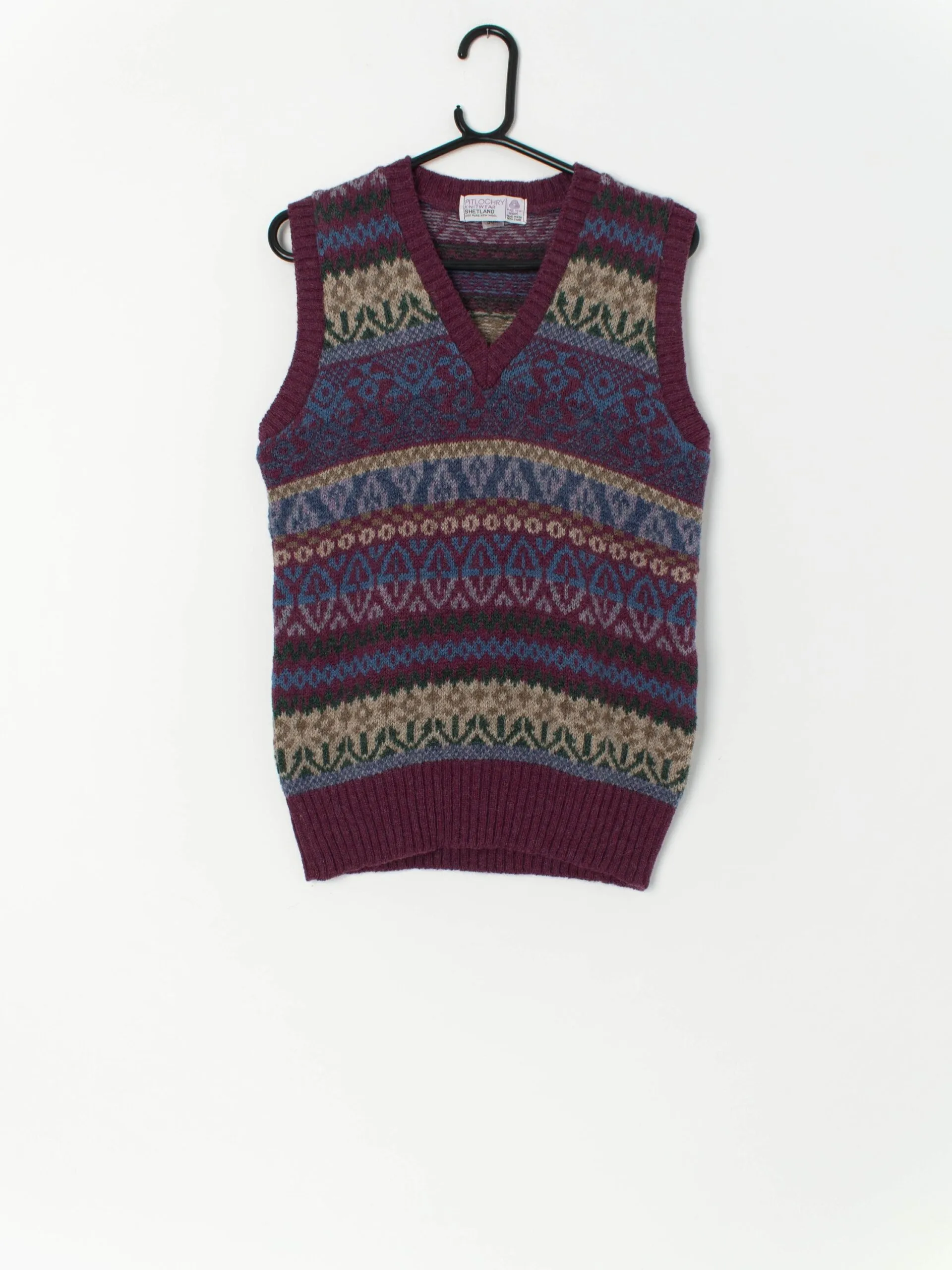 Vintage Pitlochry Shetland wool knitted vest in dark purple, mens – Small