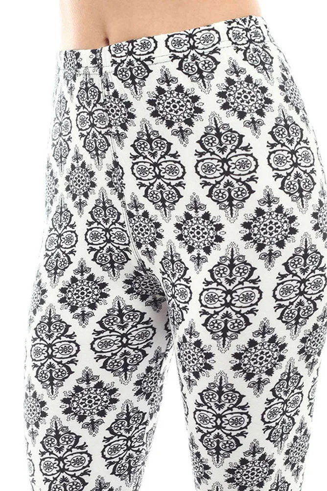 Women's Regular Petal Shape Pattern Print Leggings - White Black